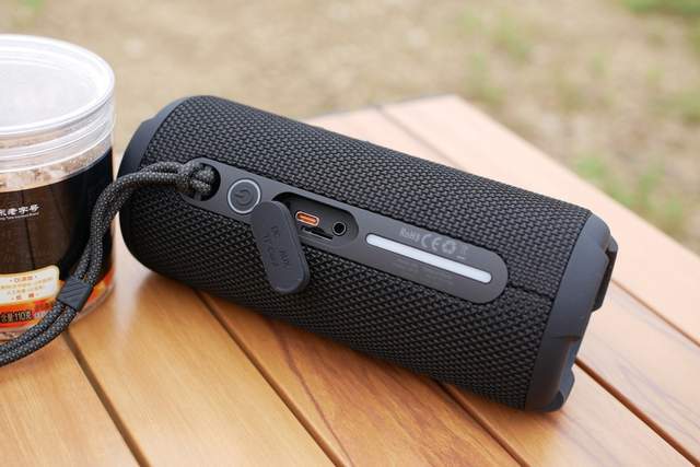 万音霸M9蓝牙音箱:越级挑战,音质不凡,我的户外好搭档