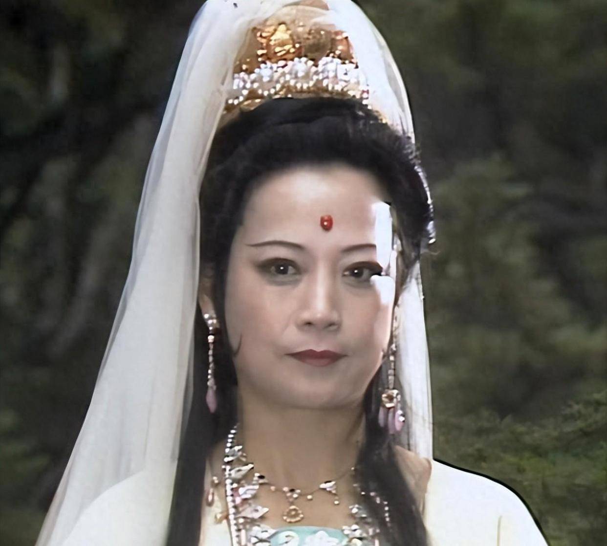 观音为何不屑成佛其隐藏身份令如来尊称尊者