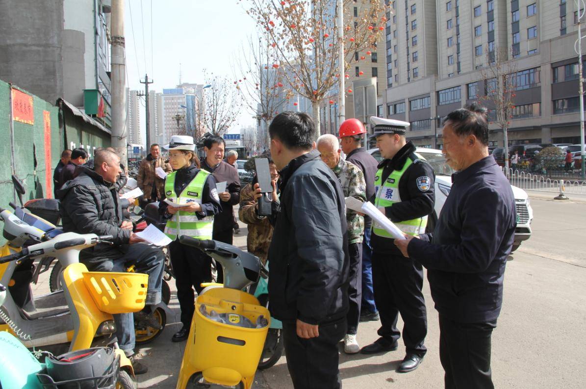 柳林:开展进城务工人员交通安全宣传活动