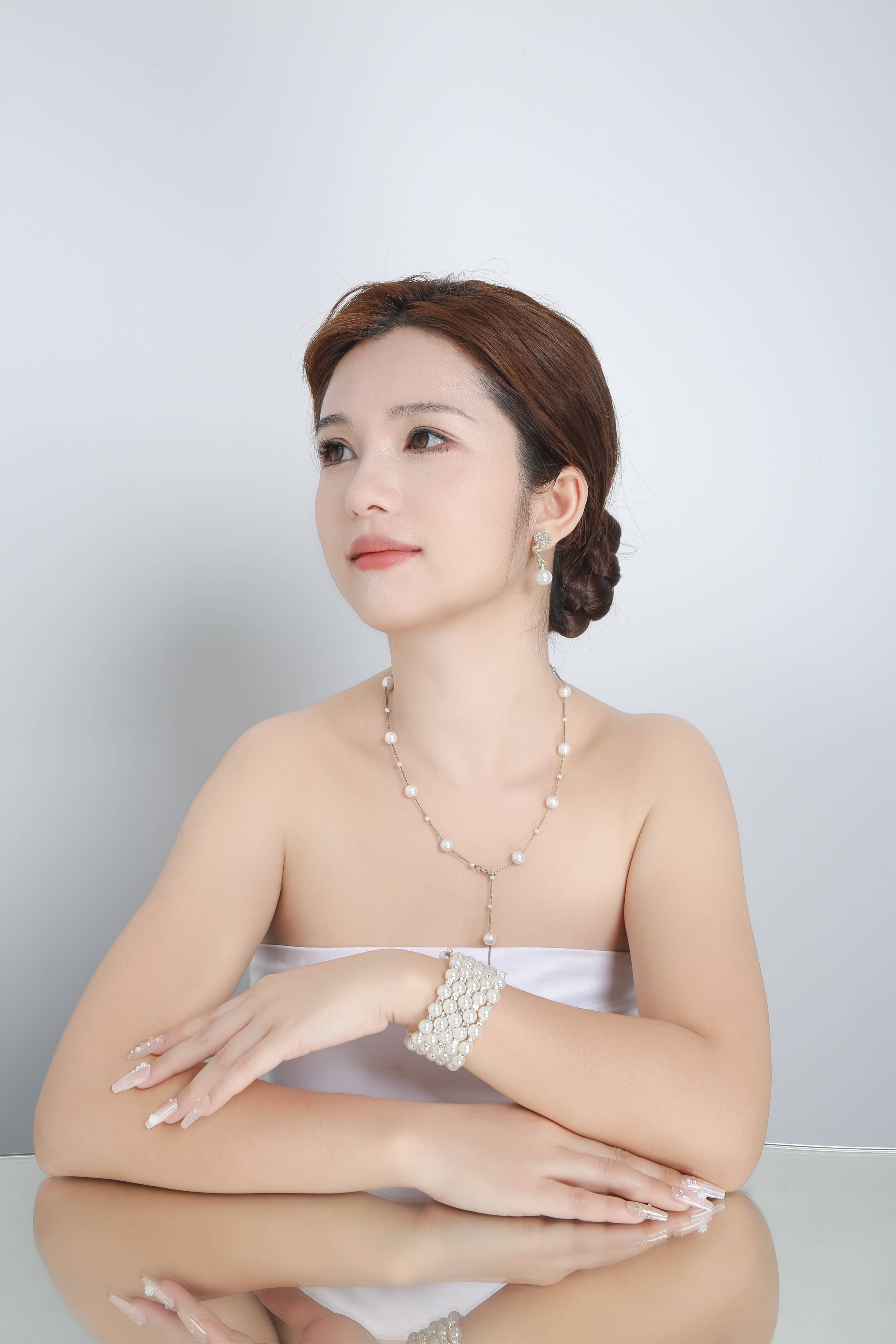 王芳柔美温婉的时尚新声