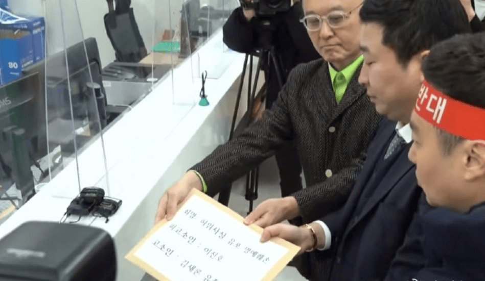 金赛纶遗属维权：起诉记者曝光黑幕，金秀贤何去何从？，金赛纶事件再升级：家属起诉记者，金秀贤能否真诚道歉？