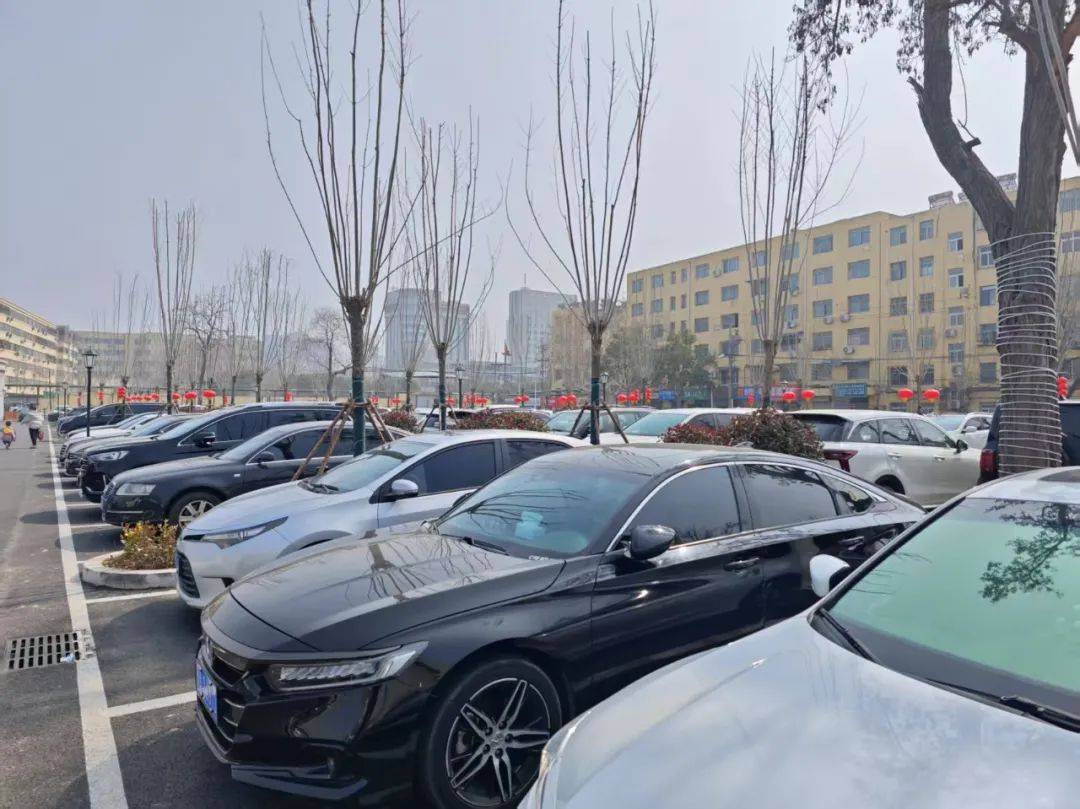 重大利好！济医附院附近新建便民停车场啦 济医附院旁新建便民停车场，停车难题迎刃而解！