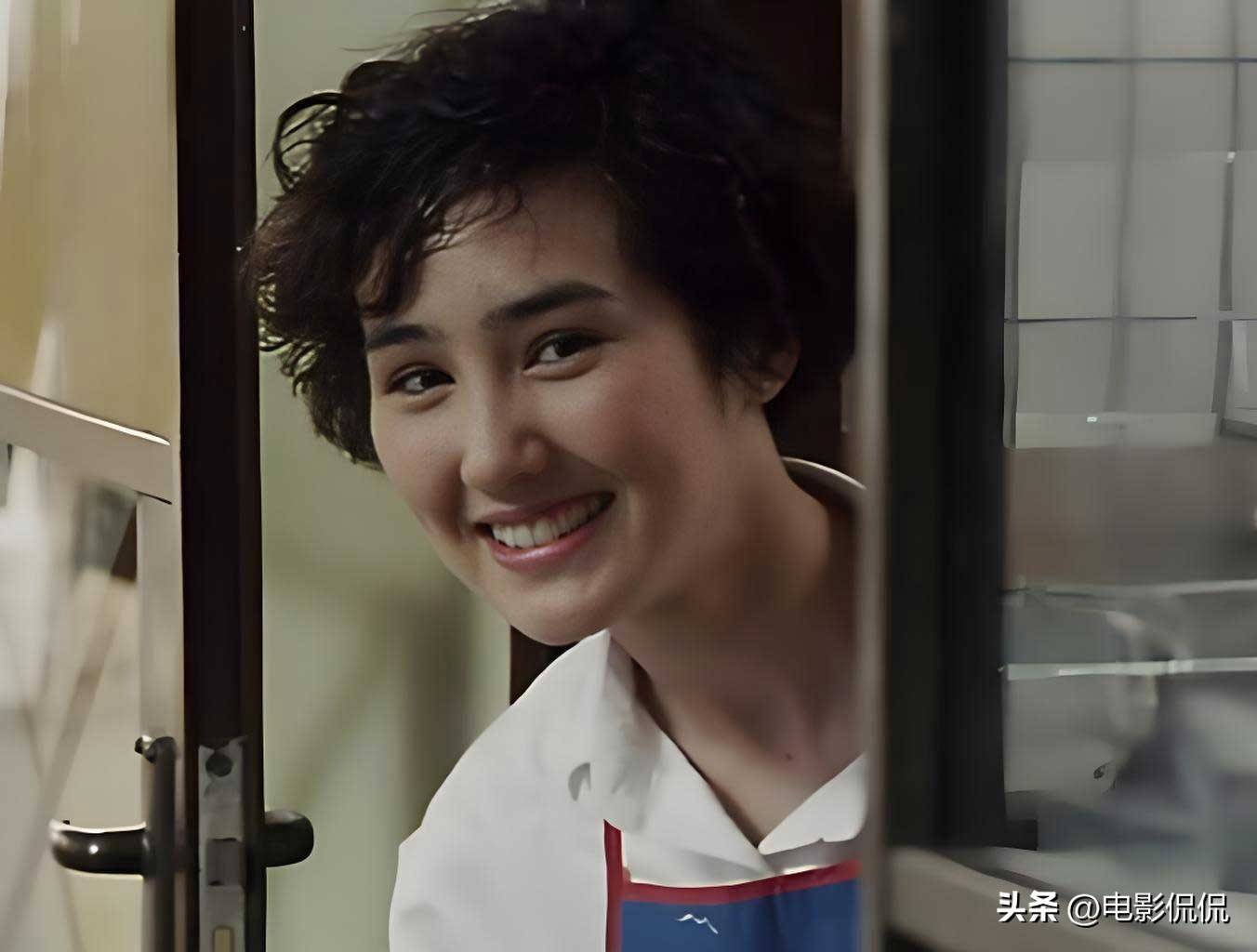 柏安妮,30岁退出影坛,留下安妮式微笑