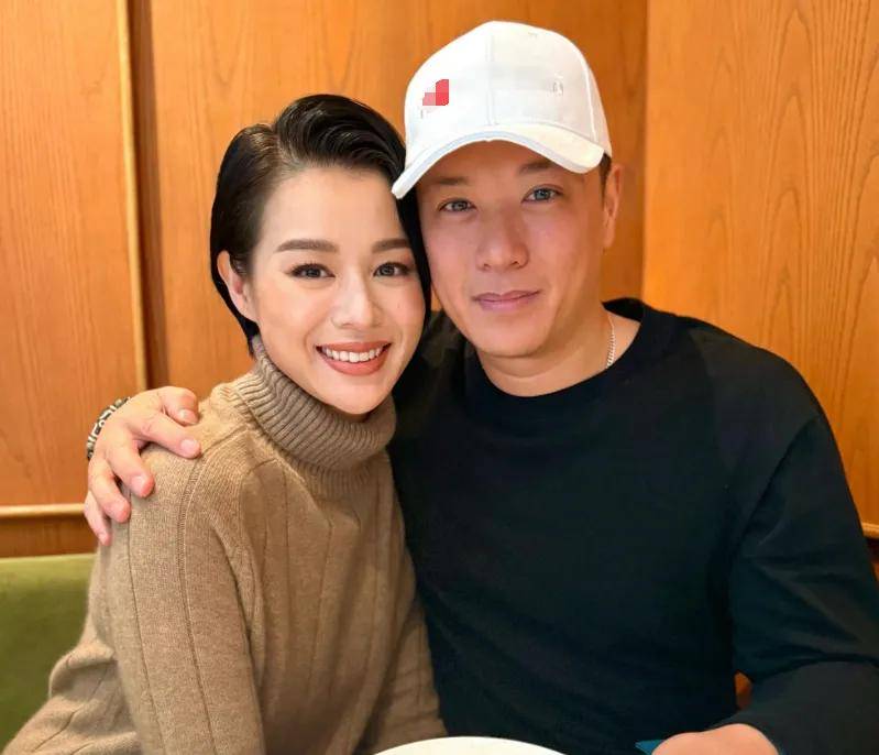 从黄宗泽到现任，胡杏儿的恋爱婚姻为何如此坎坷？，胡杏儿老公夜店风流照曝光，婚姻危机一触即发！