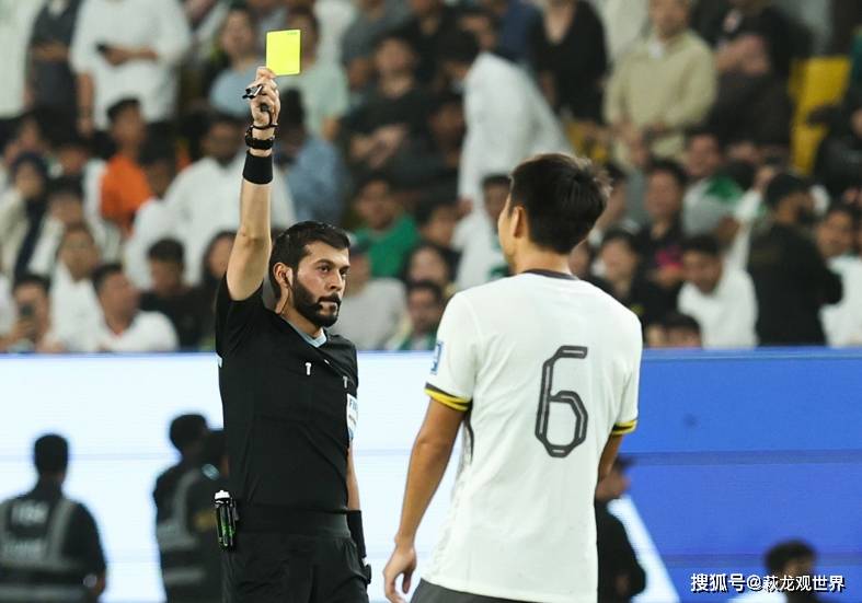 林良铭红牌背后：国足心理乱象与教练责任探讨 客场0-1负沙特，国足小组垫底，徐江直播间谈比赛玄机