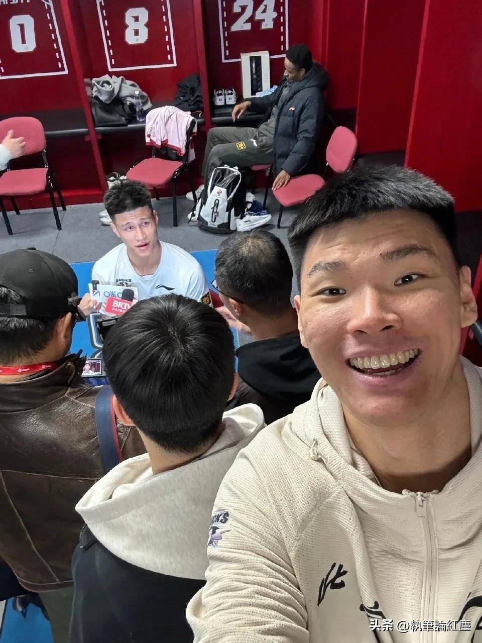 原创            客场挑战上海，许利民三句话定方向，范子铭与翟晓川心意相同