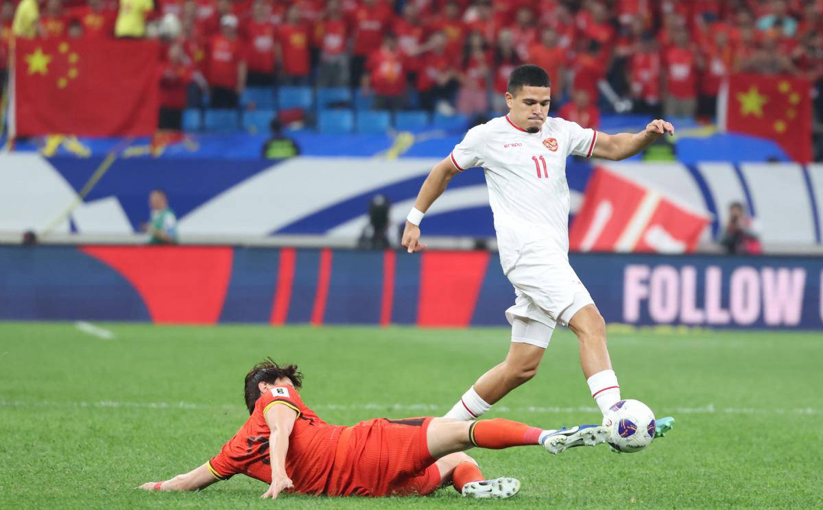 世界杯预选赛亚洲区战火升级 中国队关键战逆转越南 冲击出线权迎来转机