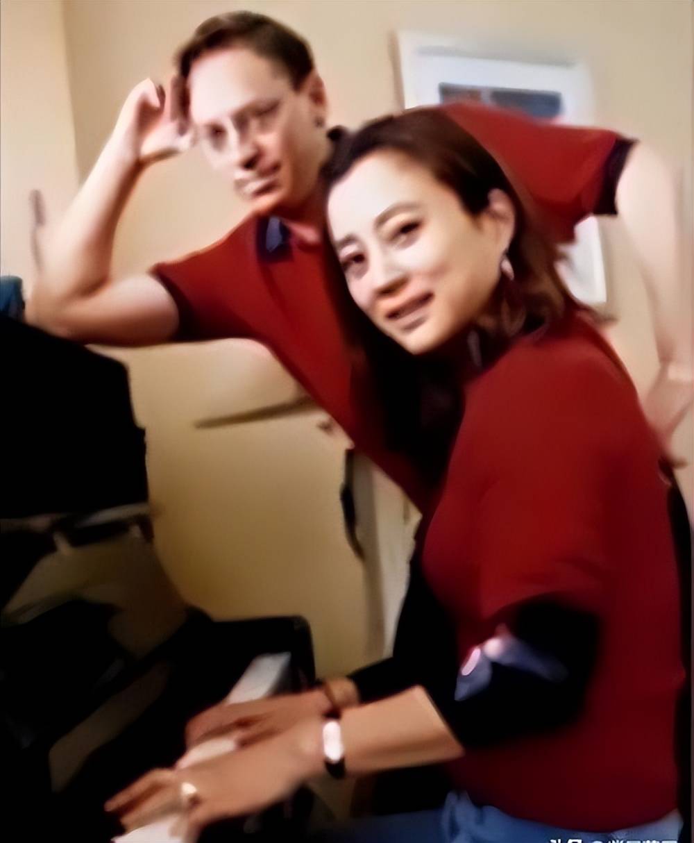 李玲玉现状62岁风韵犹存和加拿大老公分居多年儿子1米9很帅