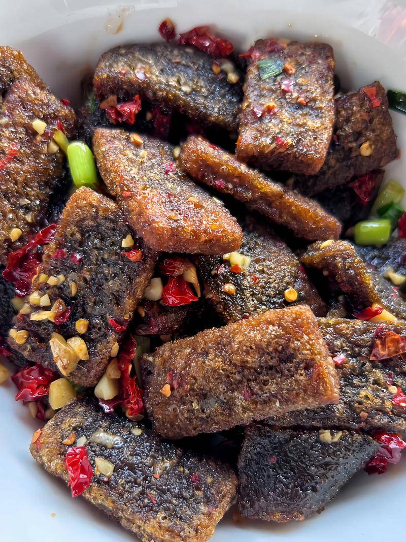 湖南蕨根粑粑:山野韵味里的湖湘味觉宝藏