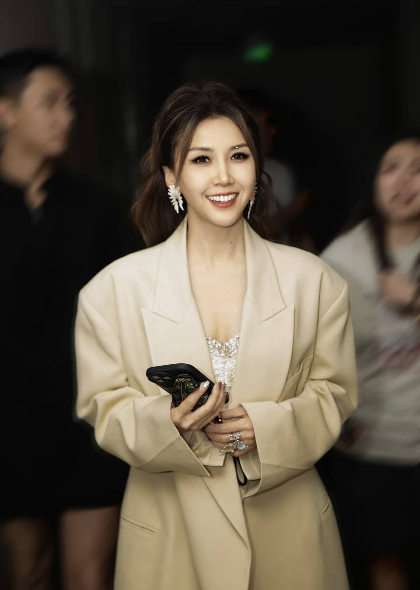 王蓉被综艺欺负 央妈霸气撑腰 芒果又看走眼