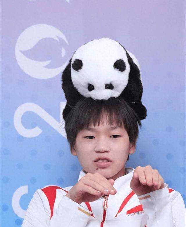 2025泳联世界杯前夕，全红婵组合解散引网友热议！ 全红婵组合散伙，2025泳联世界杯跳水队风云突变！