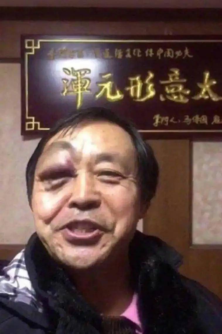 马保国是真傻还是装傻?当我们在笑不讲武德时,到底在笑什么?