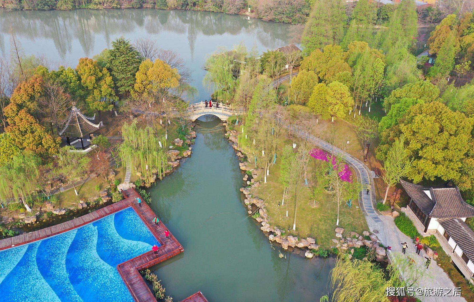适合七十多岁老人旅游的地方(适合七十多岁老人旅游的地方有哪些)