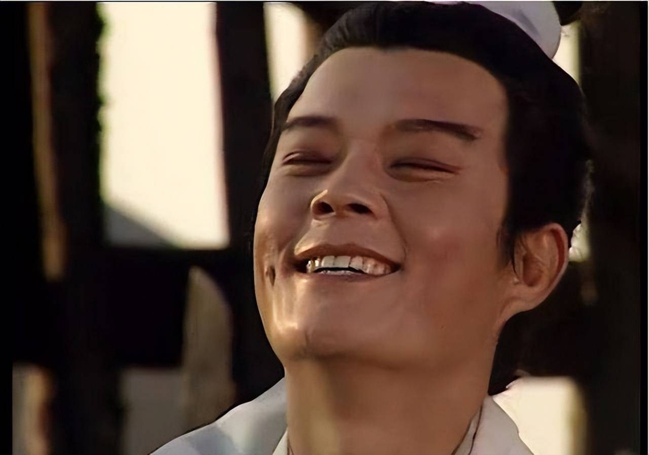 67岁洪宇宙现状:隐退后低调养老,身材微微发福,儿子是公司老总