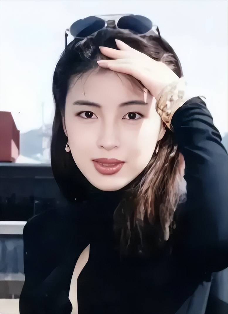 与此同时,他与罗美薇之间的矛盾也