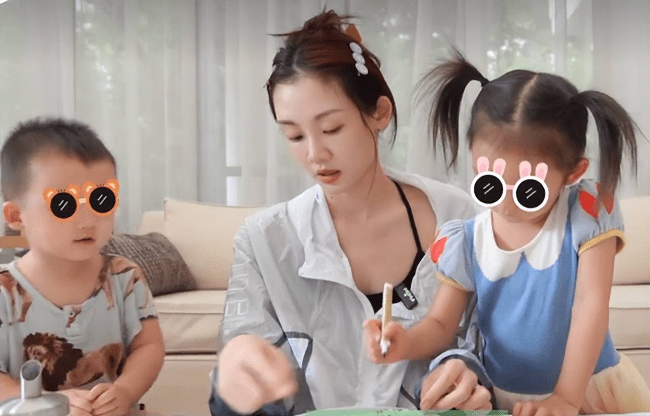 郑恺苗苗搬650平大别墅,月租金10万,郑恺工作一小时能付五个月