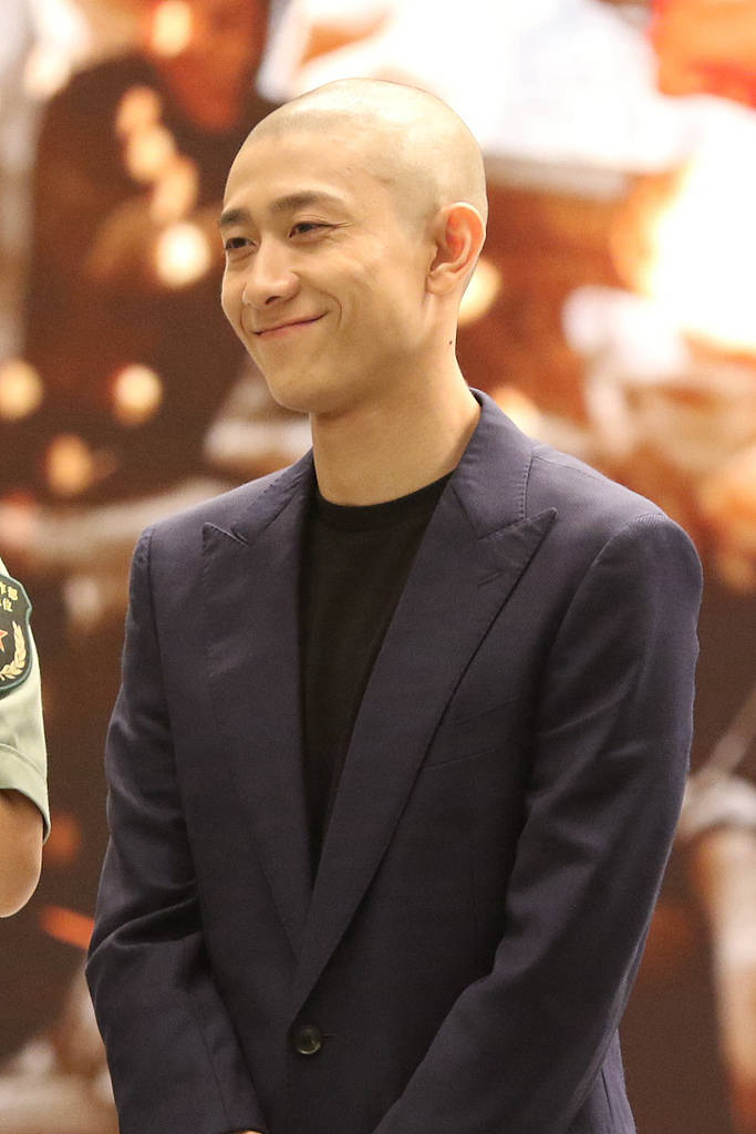 原创拒当流量傀儡张一山消失两年后携话剧平凡的世界回归