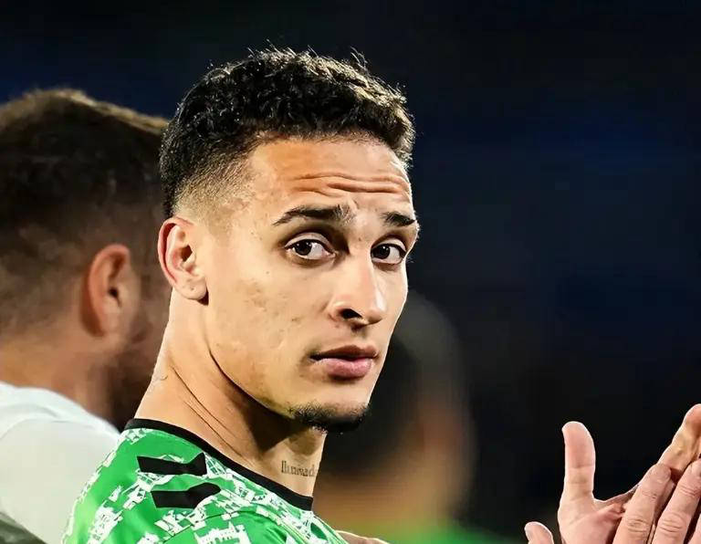 皇家贝蒂斯欲永久签下安东尼，转会费或达5000万欧元