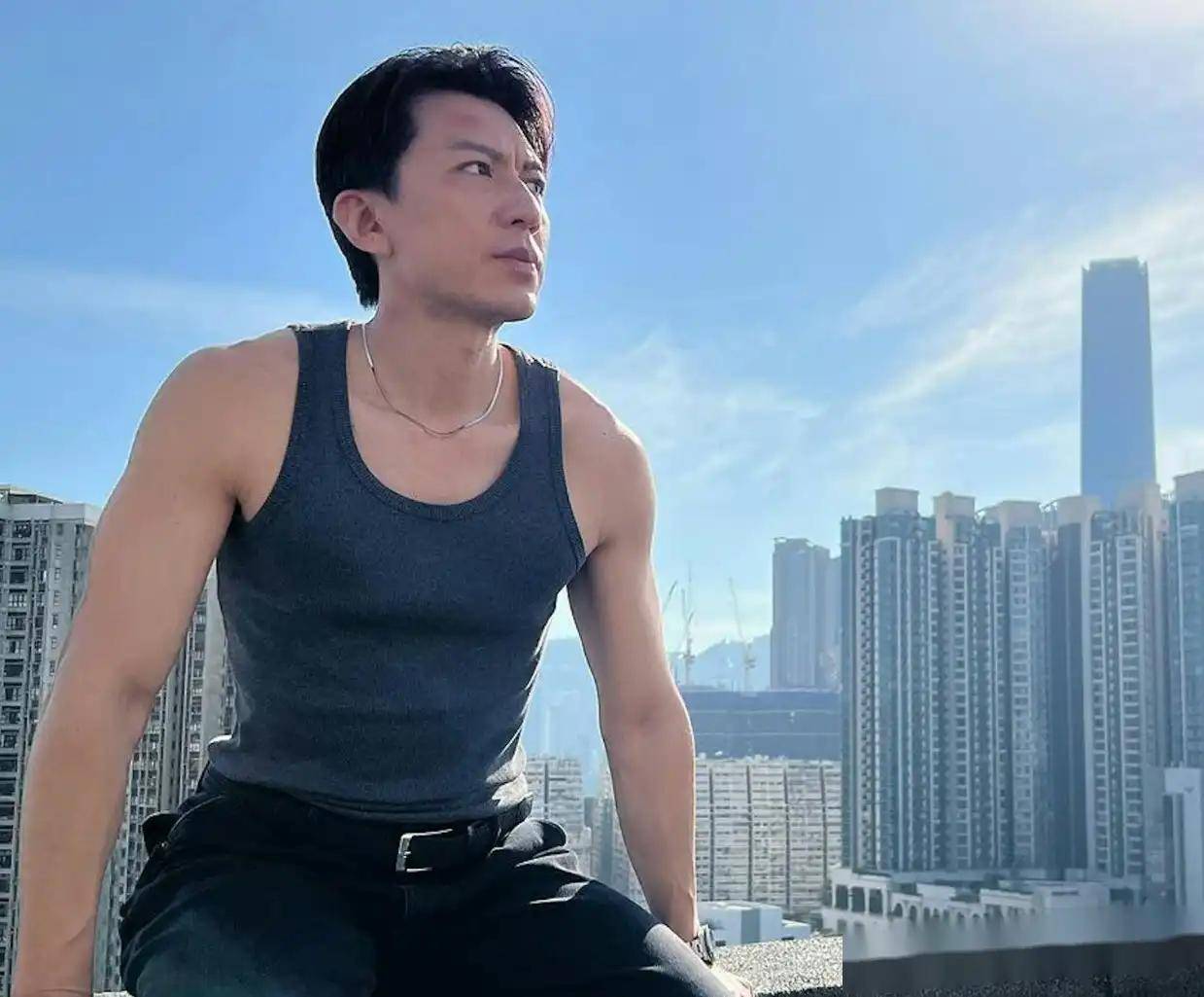 tvb小生袁伟豪:以前我有很多工作,但现在给我工作的高层离开了