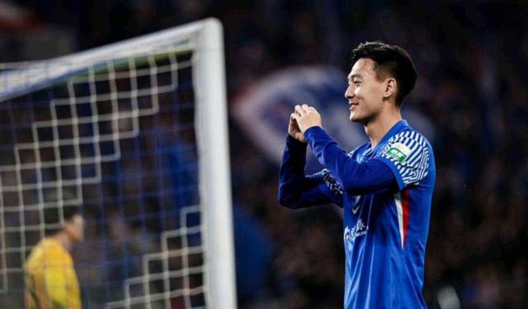 中超第七轮：申花惊天逆转海牛，勇登榜首