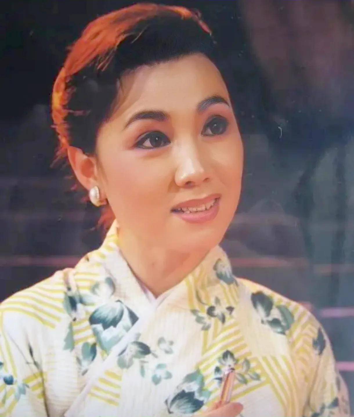 康群智:演恶婆婆被骂,嫁给小男人,生下帅儿子,年近七十很幸福