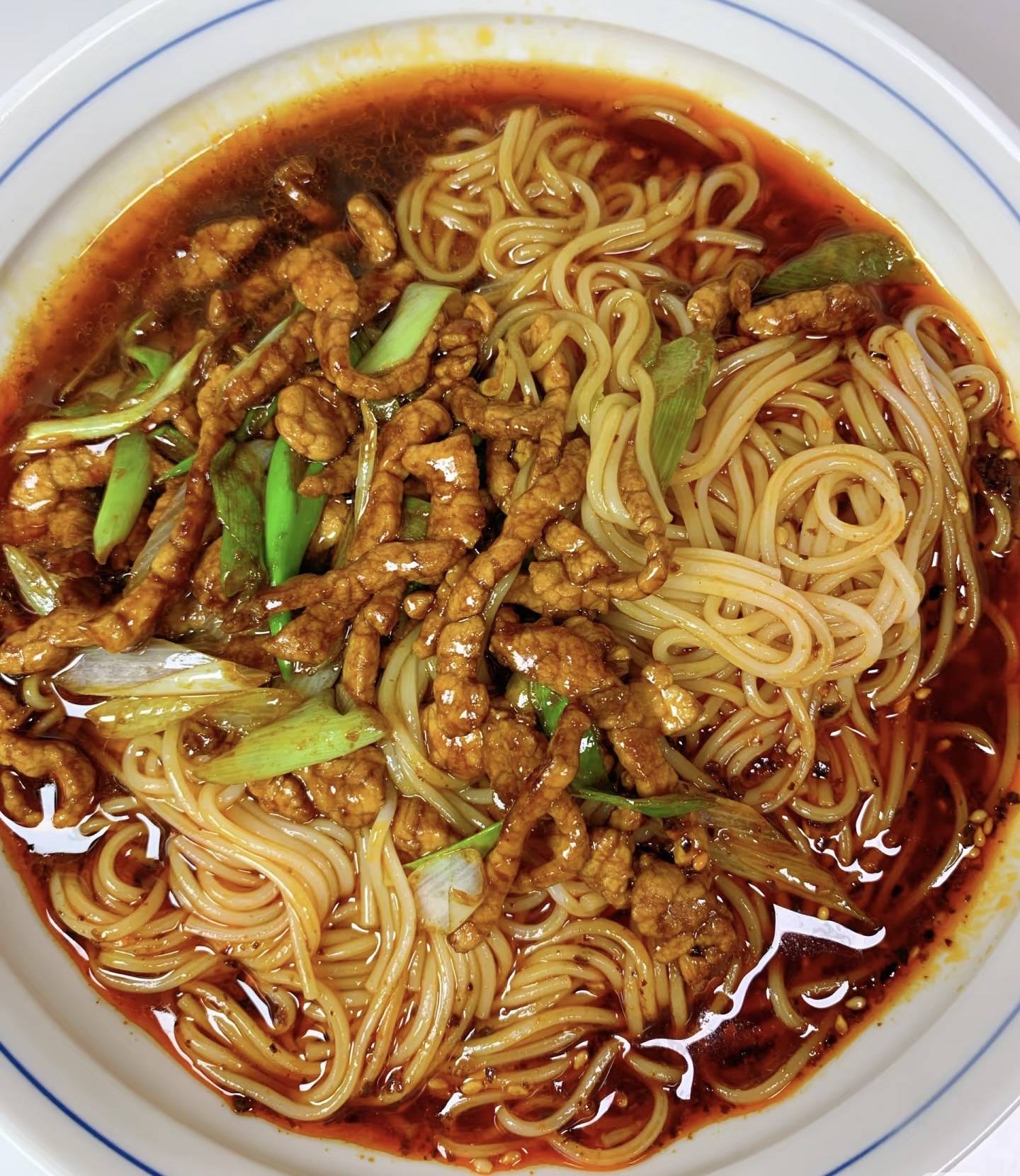 葱爆肉丝面,一口满足的味蕾盛宴