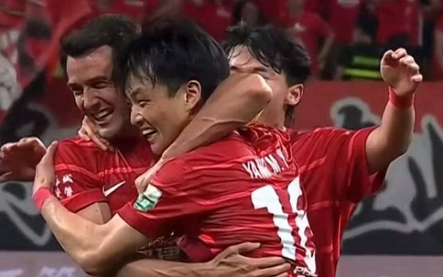 川渝双雄领跑中超中甲，中国足球迎来新篇章