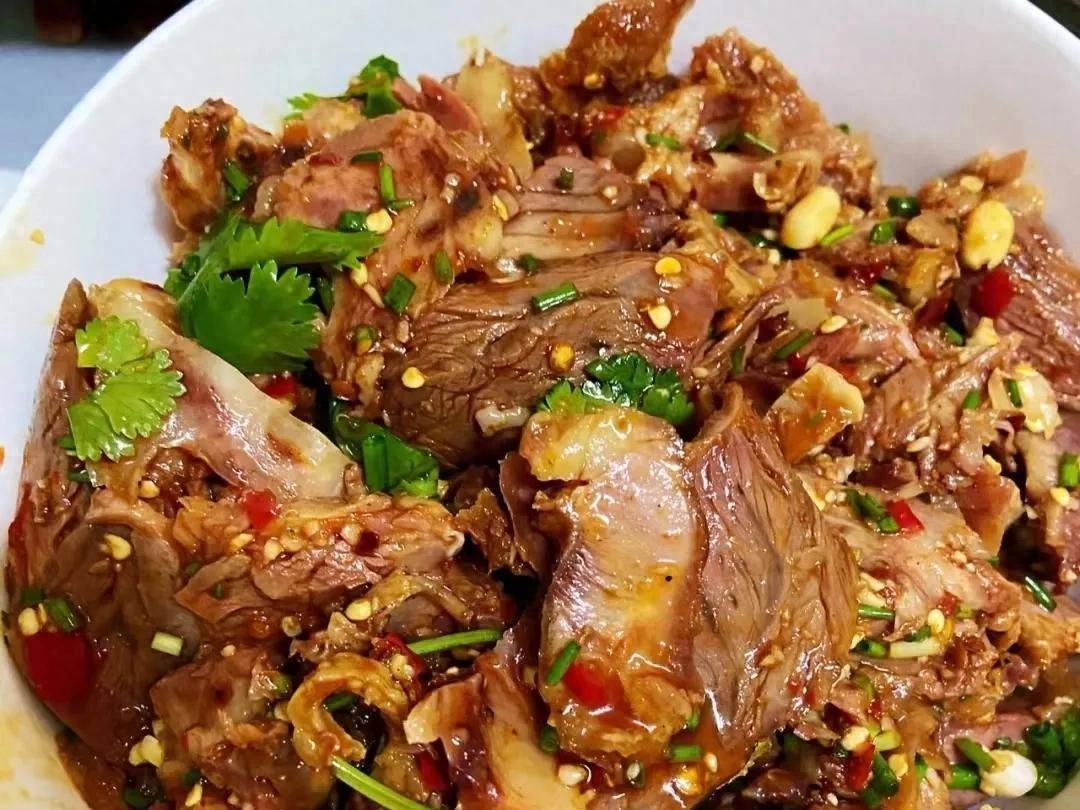 这版凉拌猪头肉,鲜香爽口到让人停不住嘴