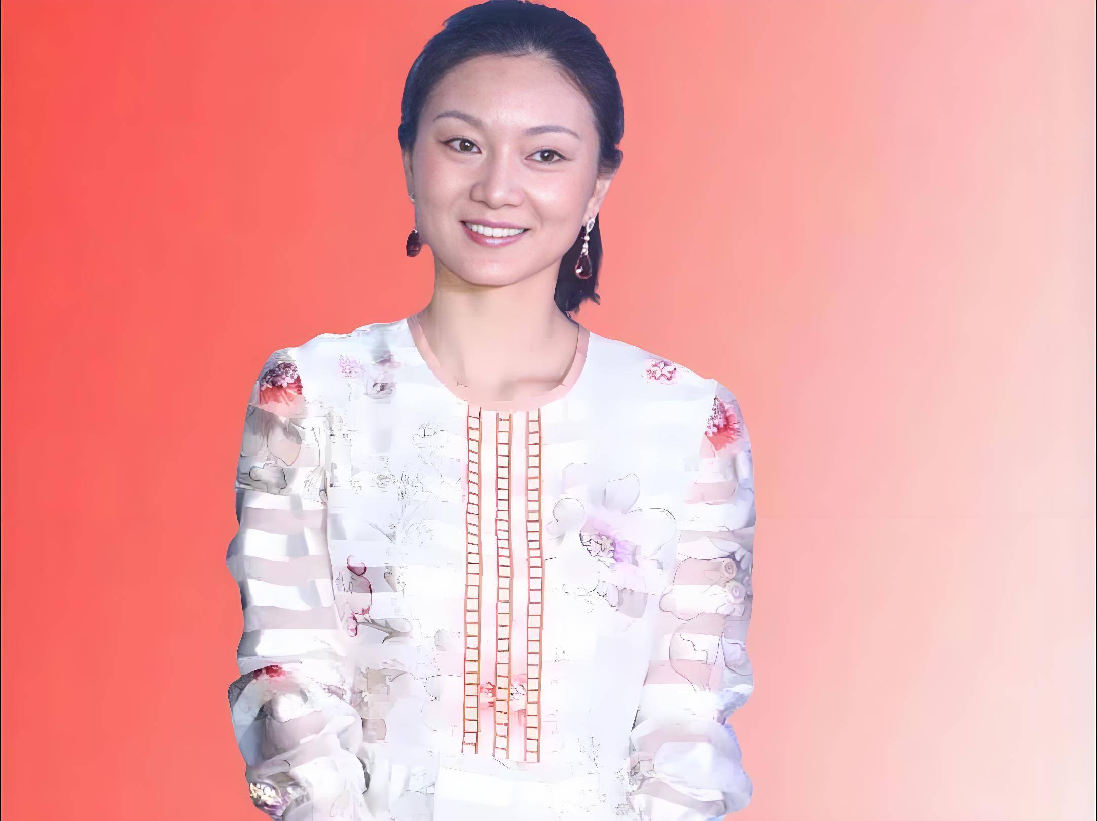 张艺谋抛弃巩俐,娶小31岁陈婷,背后原因竟如此现实