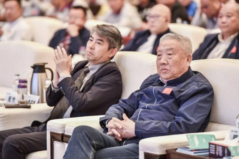 振东五和养生酒领航，2025养生酒产业创新发展高峰论坛圆满收官！