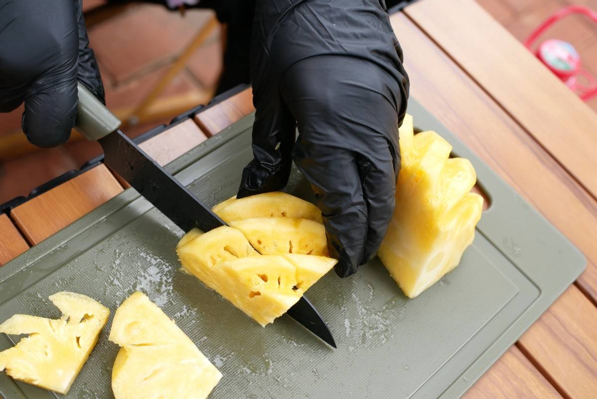 纳拓烧烤工具套装:烧烤界的“瑞士军刀”,一套搞定室内外烹饪!