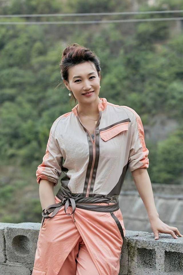 李梓萌:沈阳走出的央视主持人,男友迷路事件,引发热议