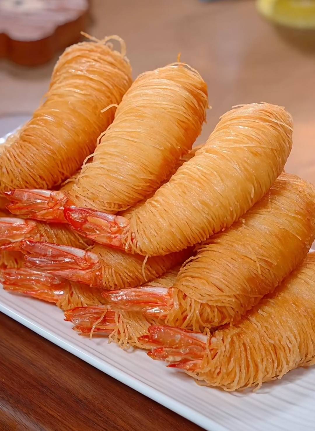 千丝万缕虾,外酥里嫩,让你一试难忘的美味!