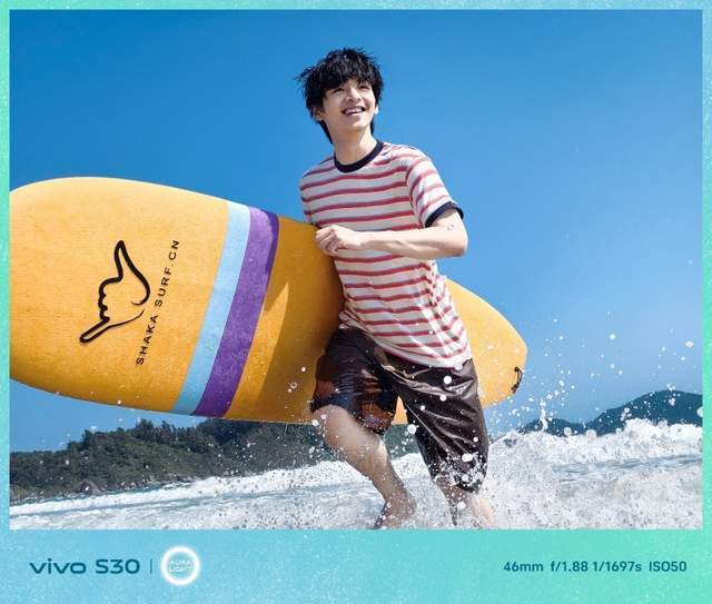 vivo S30 系列再曝光，三大胶片色彩 + 潜望长焦