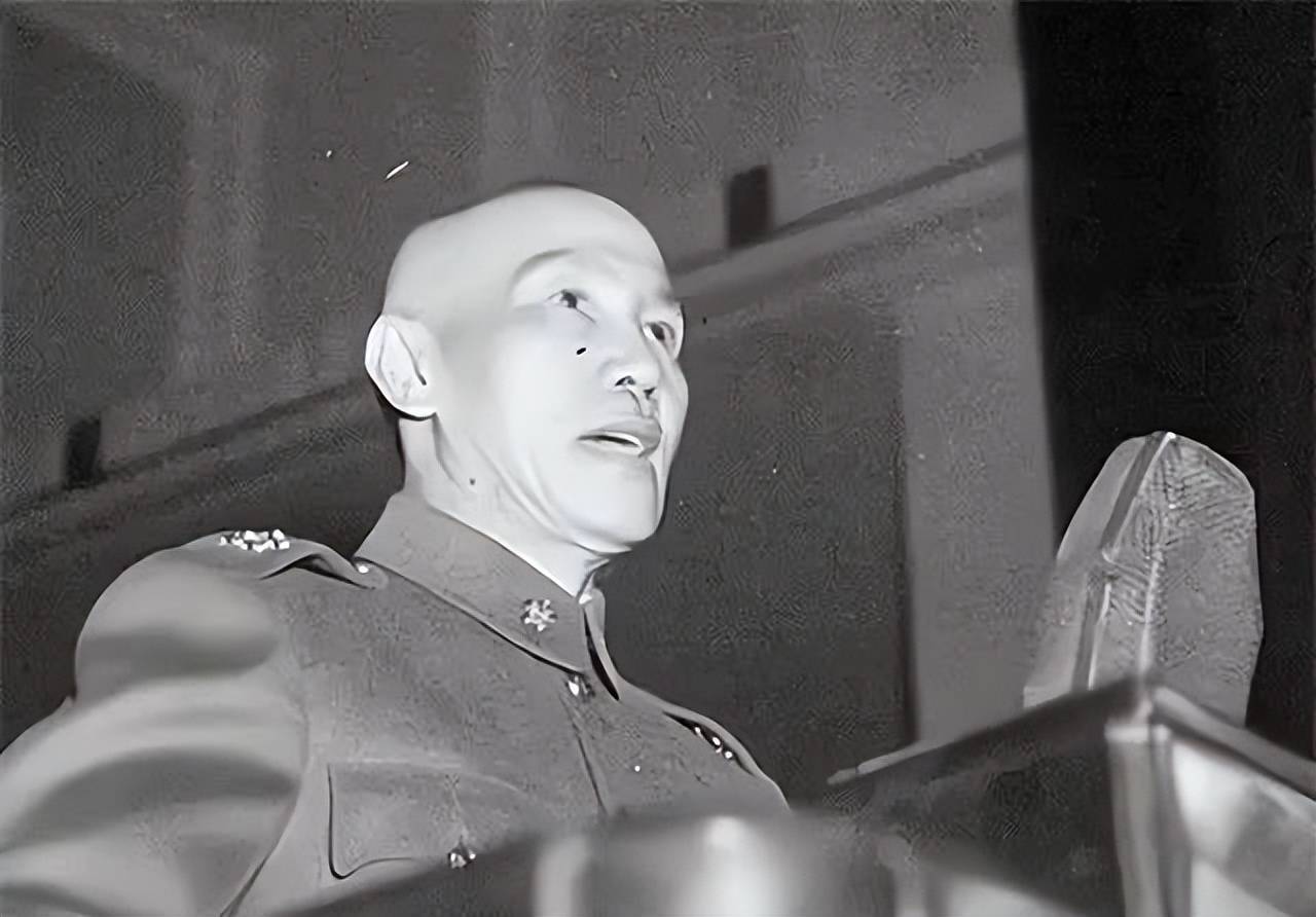 蒋纬国是谁的亲生儿子