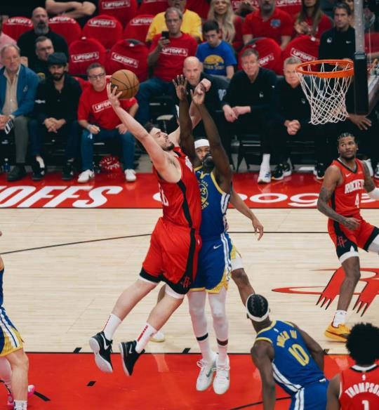 人物志|直言不讳的名人堂主帅乔治-卡尔：他的言论仍影响NBA吗？