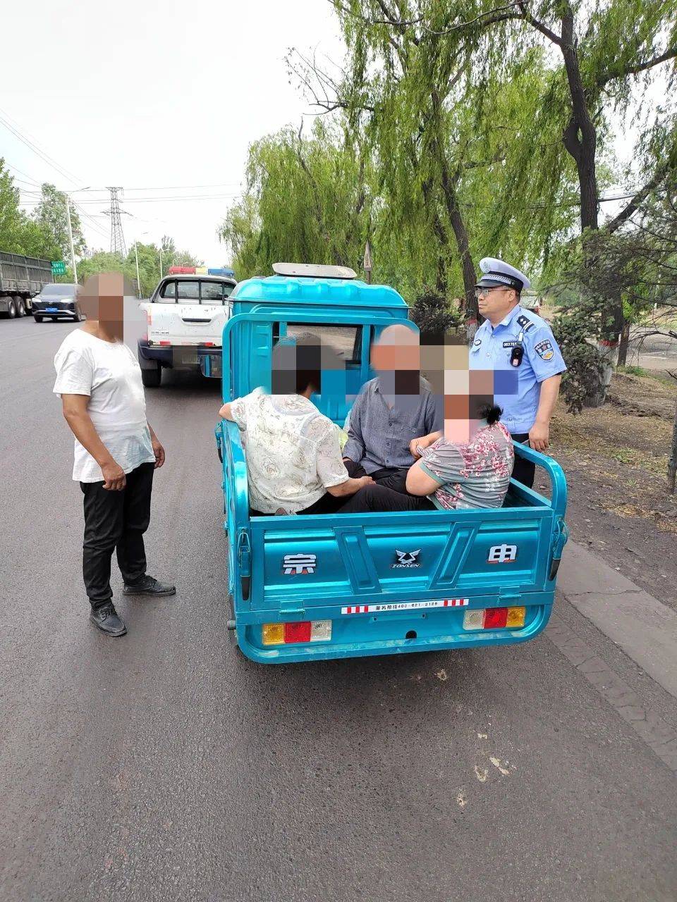 吕梁:严禁三轮车违法载人 莫让"便利"变"悲剧"