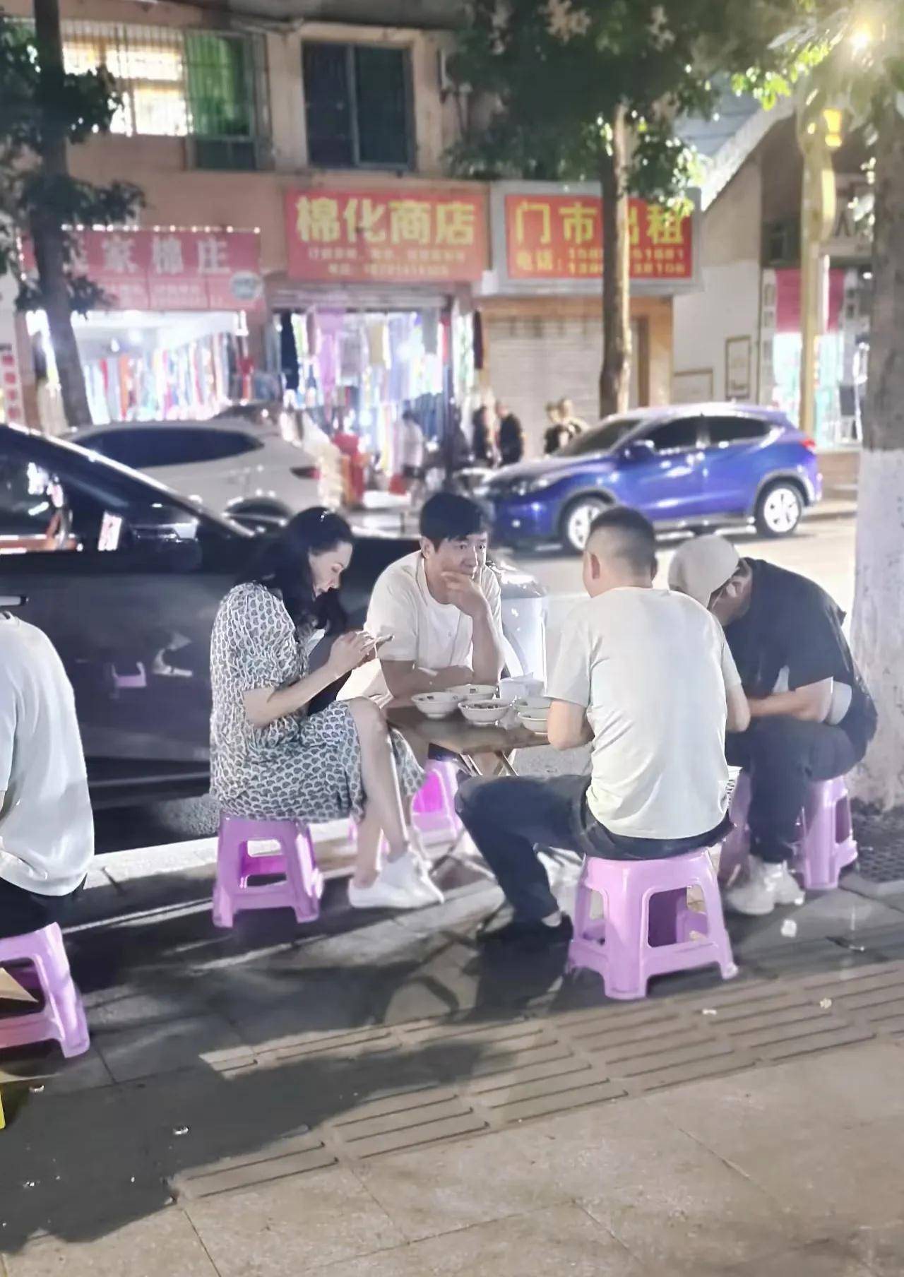 点击图片看原样大小图片