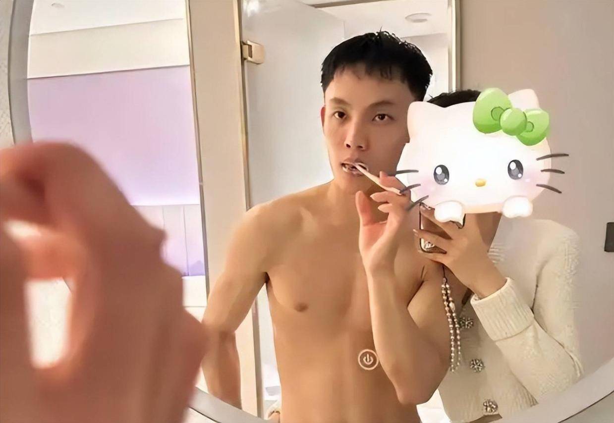 徐杰搭讪美女被拒，北控追求赵继伟，青岛续约3功臣，许利民认错