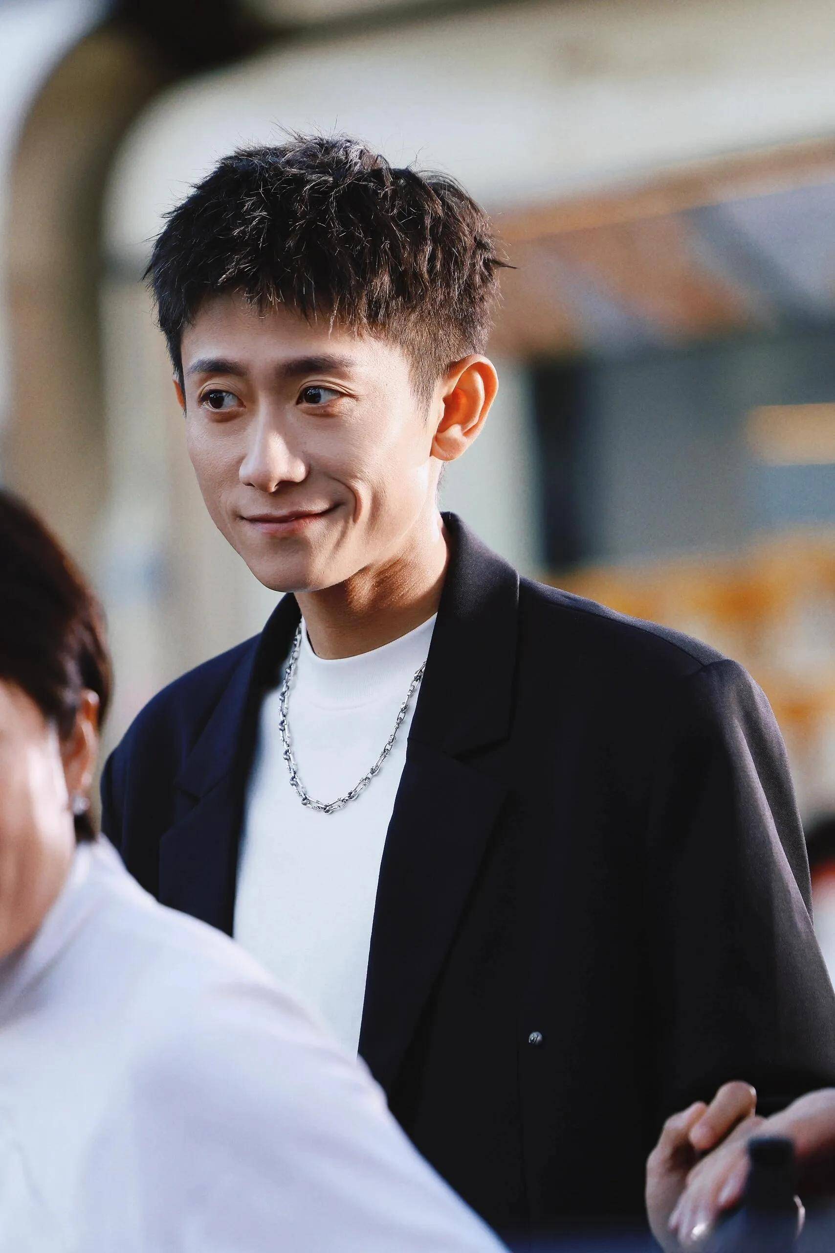 张一山侵权案胜诉获赔1.3万,回应:做正事,行善事