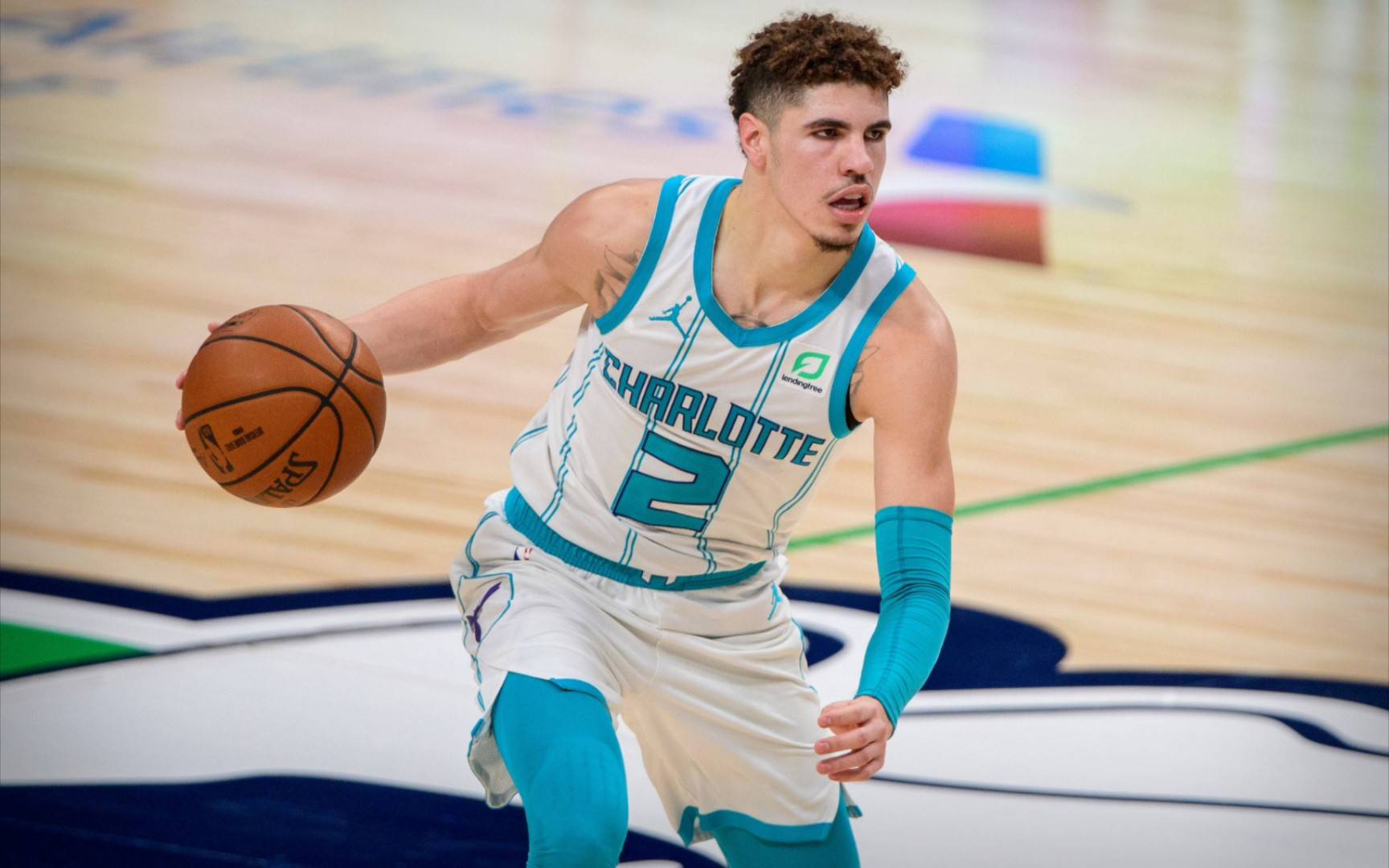 双核轰67分！哈登10助盘活全队 快船险胜黄蜂豪取3连胜