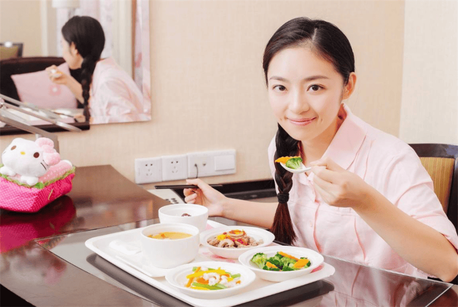 坐月子天天喝鸡汤？这些美食也不要错过