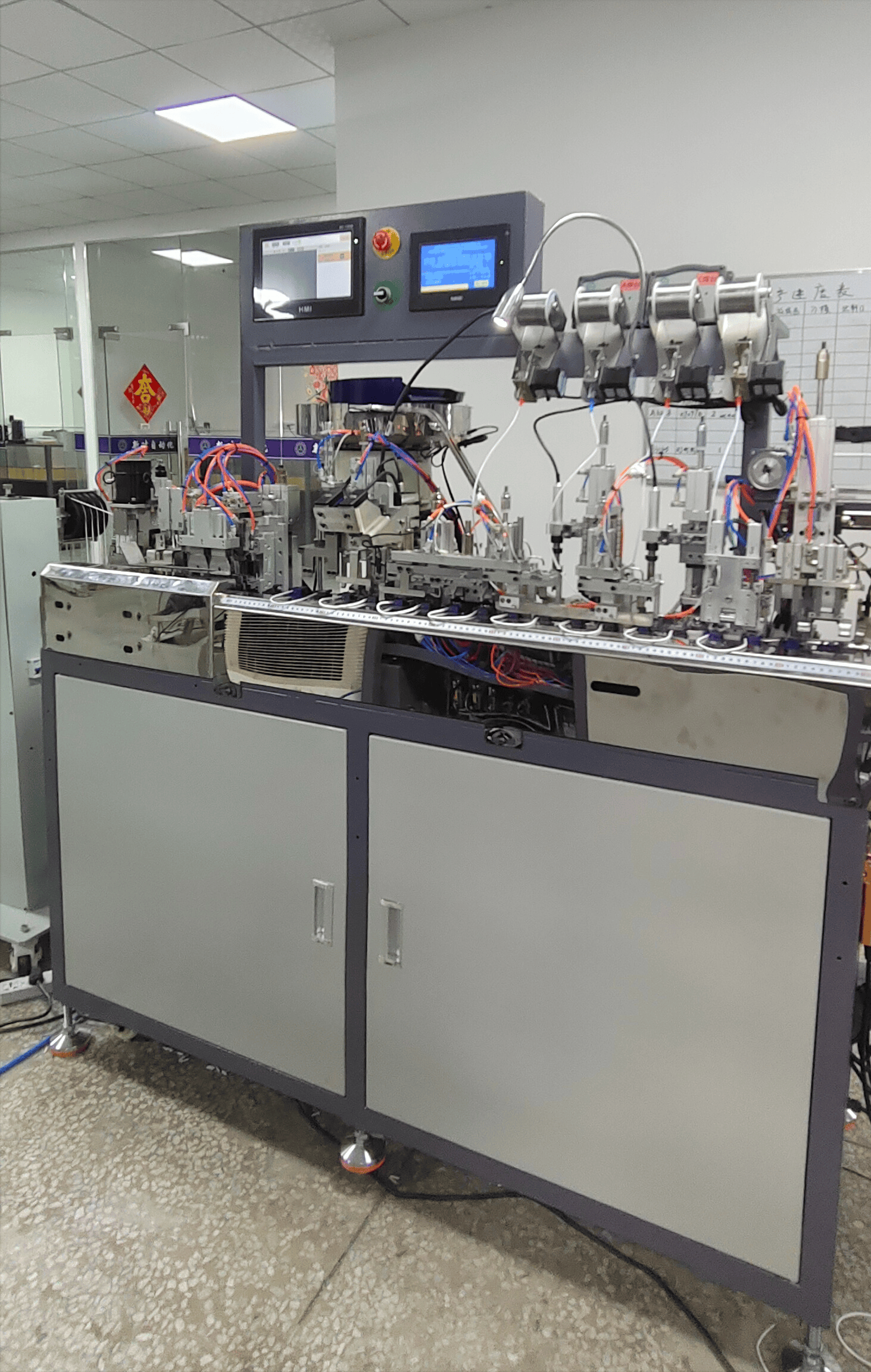 高速四芯全自动焊接机:多芯焊接的高效标准