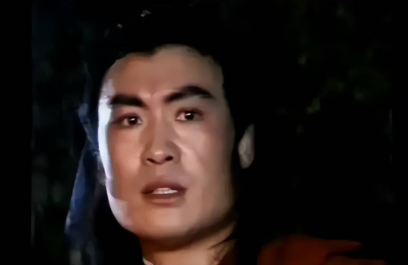 "武松"祝延平快70了,腰不弯背不驼,还真是人老气质不老啊