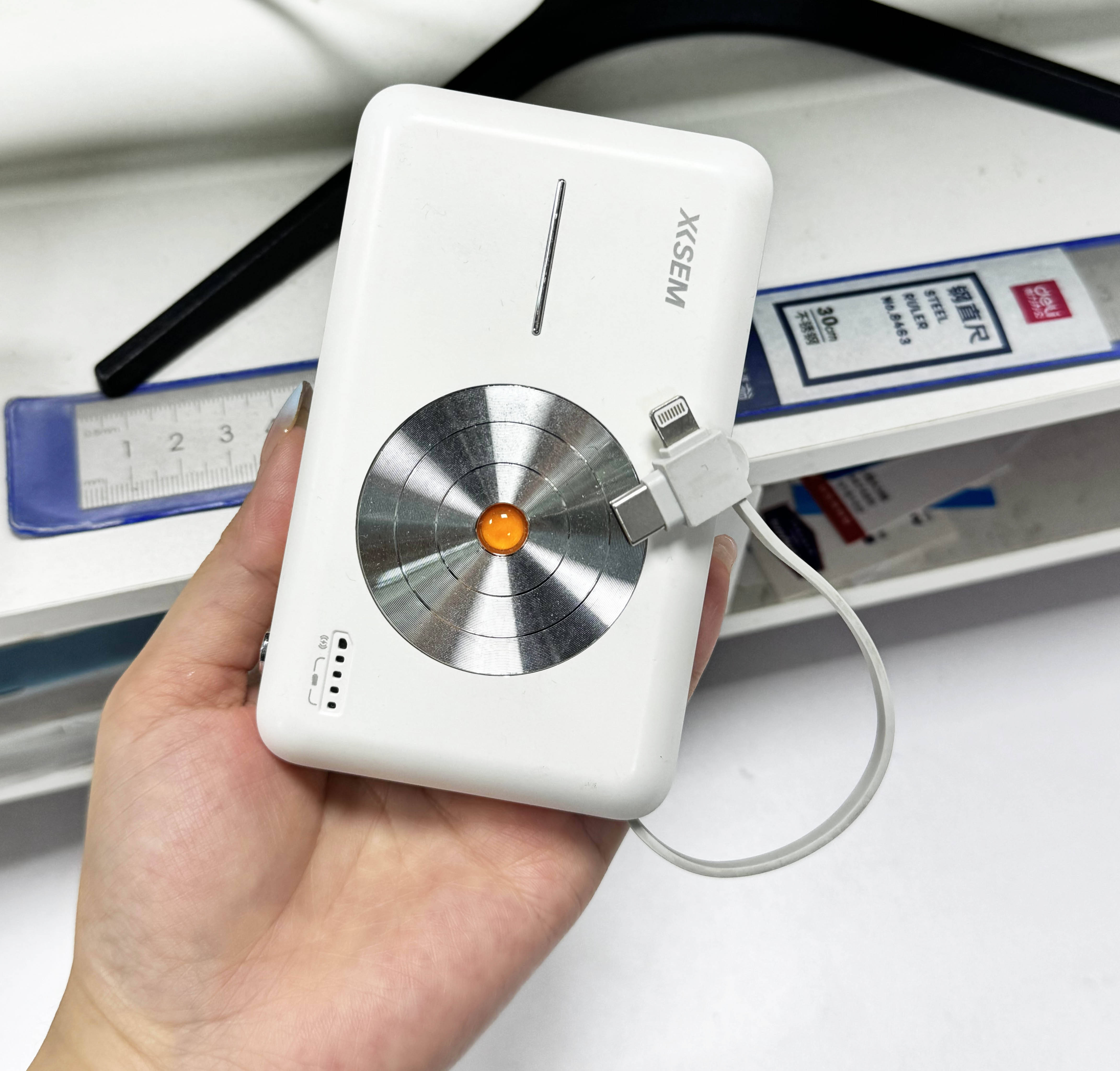 磁吸无线充电宝哪个牌子好?2025年十款质量好苹果磁吸充电宝