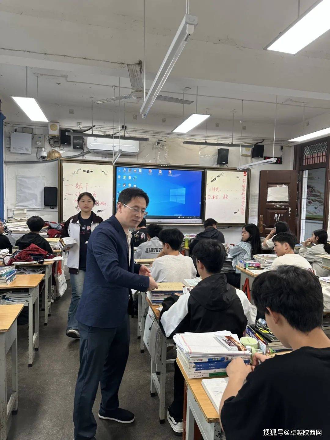 镇巴中学:暖心送考,为梦想"巧"然助力
