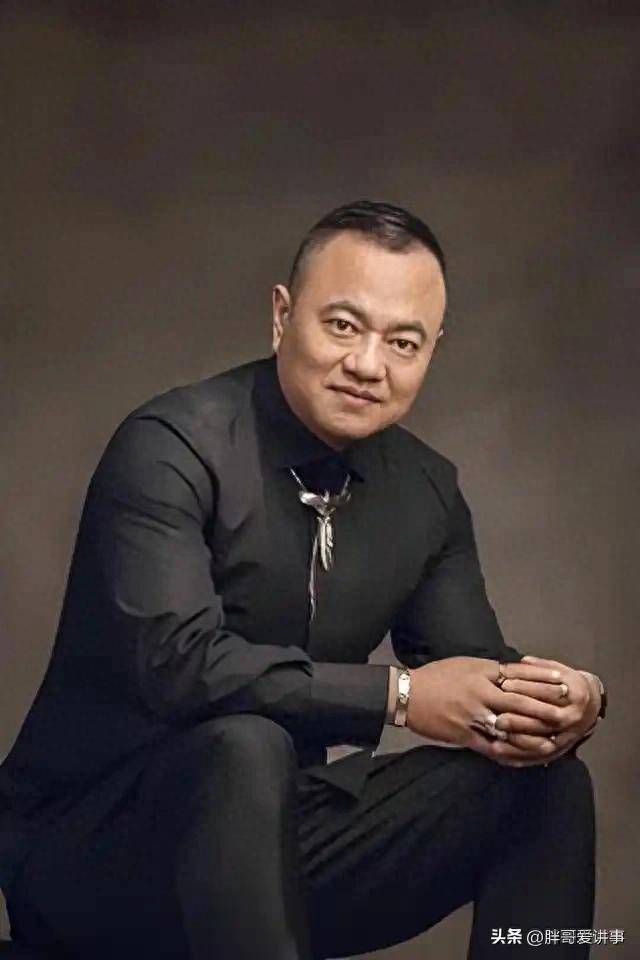 张家豪自曝是小沈阳的引路人,并为小沈阳发声,兄弟情义惹人泪目