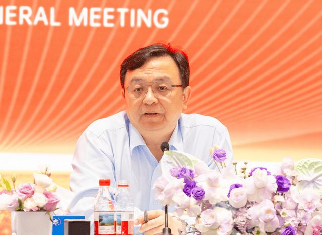 比亚迪王传福: 我们绝不拉踩同行，这是原则