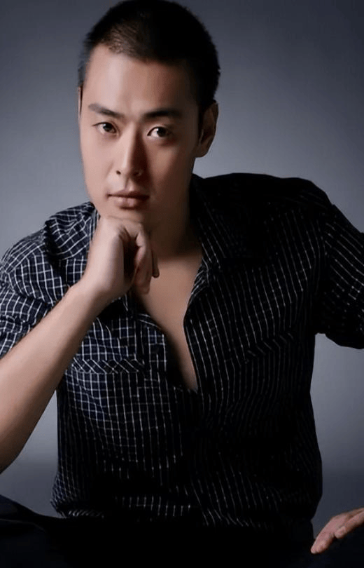 张桐失踪,娱乐圈的无奈,令人心碎的悲剧