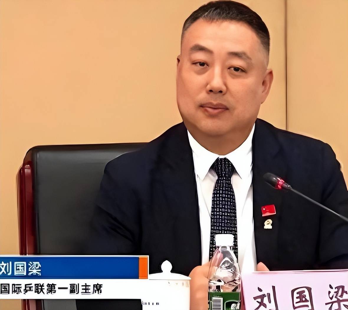 重磅官宣!刘国梁国乒辞职后,获新身份将任职联合国,已抵达美国